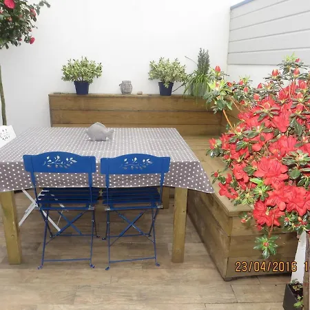 Maison De Vacances, Plages Et Commerces A Pied *